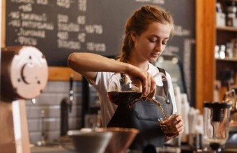 Menjaga Kualitas Kopi di Kedai Kopi: Tips Perawatan untuk Barista