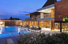 take-a-peek-on-djati-lounge-exterior-photography-by-chendra-cahyadi-and-mark-design-web-design-jakarta - Web design surabaya