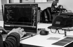 keuntungan-menggunakan-website-untuk-berbisnis-jasa-pembuatan-web-surabaya-jasa-pembuatan-web-jasa-pembuatan-website-jasa-pembuatan-website-surabaya - Web design surabaya