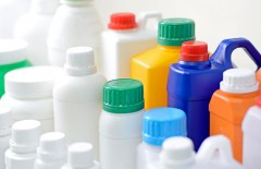 bisnis-minuman-sukses-dengan-kemasan-botol-plastik - Web design surabaya