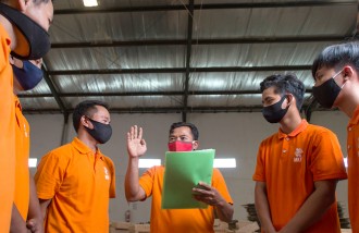 kerja-sama-antara-multi-kreatif-furnindo-dengan-mark-design-menampilkan-website-online-shopping-kerajinan-tangan-berbahan-rotan-jasa-pembuatan-web-surabaya-jasa-pembuatan-web-jasa-pembuatan-website-jasa-pembuatan-website-surabaya - Web design surabaya