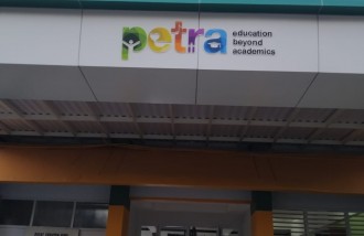 3d-letter-for-sd-petra-13-surabaya - Web design surabaya
