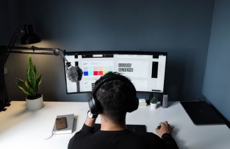memanfaatkan-website-untuk-membuat-brand-dalam-bisnis-anda-jasa-pembuatan-web-surabaya-jasa-pembuatan-web-jasa-pembuatan-website-jasa-pembuatan-website-surabaya - Web design surabaya