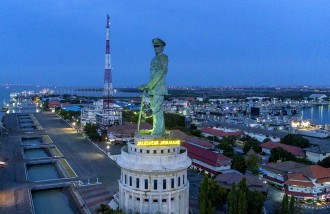 di-lautan-kita-jaya-potret-kemegahan-monumen-jalesveva-jayamahe-oleh-chendra-cahyadi-dan-mark-design-web-design-jakarta - Web design surabaya