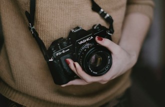 raih-cuan-dari-hobi-fotografi-yuk-upgrade-peralatannya - Web design surabaya
