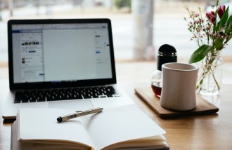 perlengkapan-foto-untuk-tampilan-produk-di-web-untuk-optimaliisasi-website-perusahaan-anda-jasa-pembuatan-web-surabaya-jasa-pembuatan-web-jasa-pembuatan-web-surabaya-jasa-pembuatan-website-surabaya - Web design surabaya