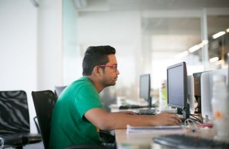 tingkatkan-citra-bisnis-anda-dengan-desain-website-yang-keren-jasa-pembuatan-web-surabaya-jasa-pembuatan-web-jasa-pembuatan-website-jasa-pembuatan-website-surabaya - Web design surabaya