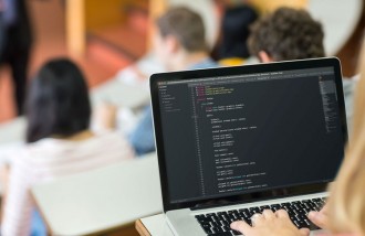 cara-membuat-website-design-jakarta-anda-menjadi-ramah-terhadap-perangkat-mobile - Web design surabaya