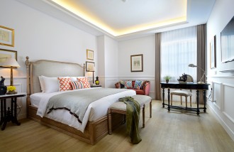 brava-suites-hotel-surabaya-oleh-chendra-cahyadi-mark-design-web-design-jakarta - Web design surabaya
