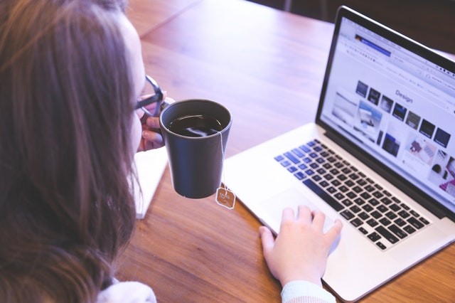 promosikan-brand-anda-menggunakan-web-design-jasa-pembuatan-web-surabaya-jasa-pembuatan-web-jasa-pembuatan-website-jasa-pembuatan-website-surabaya