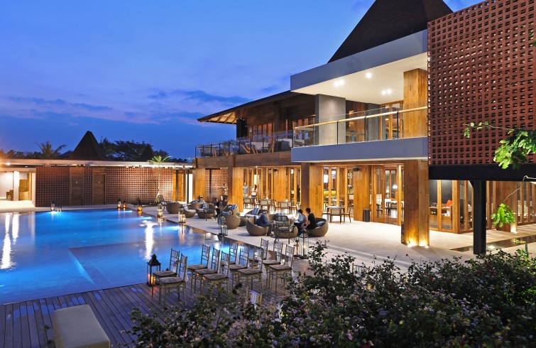 take-a-peek-on-djati-lounge-exterior-photography-by-chendra-cahyadi-and-mark-design-web-design-jakarta