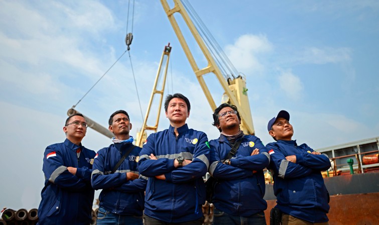 tpe-logistic-surabaya-pontianak-profile-photography