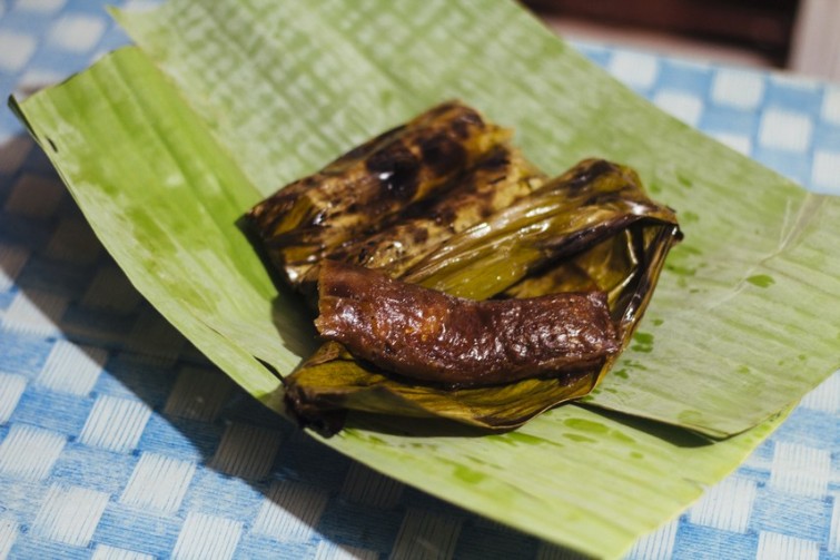 ilabulo-kuliner-unik-mirip-pepes-asal-gorontalo