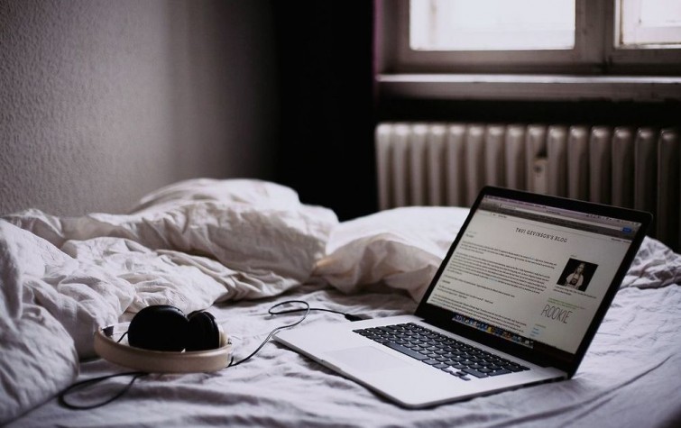 tips-mencari-kerja-untuk-semua-fresh-graduate-luncurkan-website-mu-sendiri