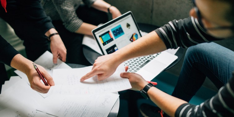 mark-design-sebagai-jasa-pembuatan-web-dapat-mengubah-bisnis-anda-secara-cepat-jasa-pembuatan-web-surabaya-jasa-pembuatan-web-jasa-pembuatan-website-jasa-pembuatan-website-surabaya