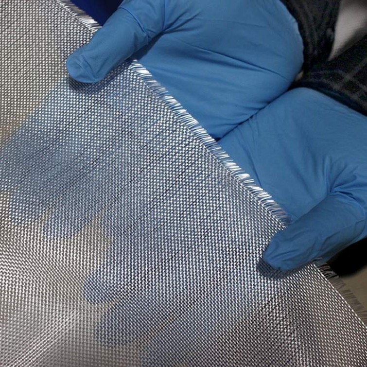 perbedaan-bahan-fiberglass-dan-carbon-fiber