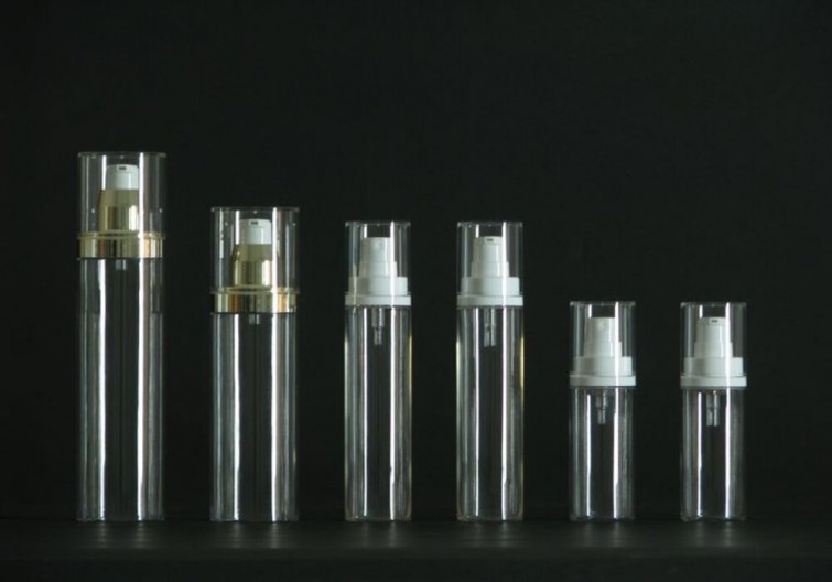 advantages-of-plastic-spray-bottles-in-cosmetic-products