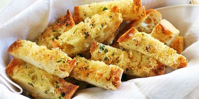 resep-stick-garlic-bread-krispi-renyah-menggunakan-garam-industri-sumatraco
