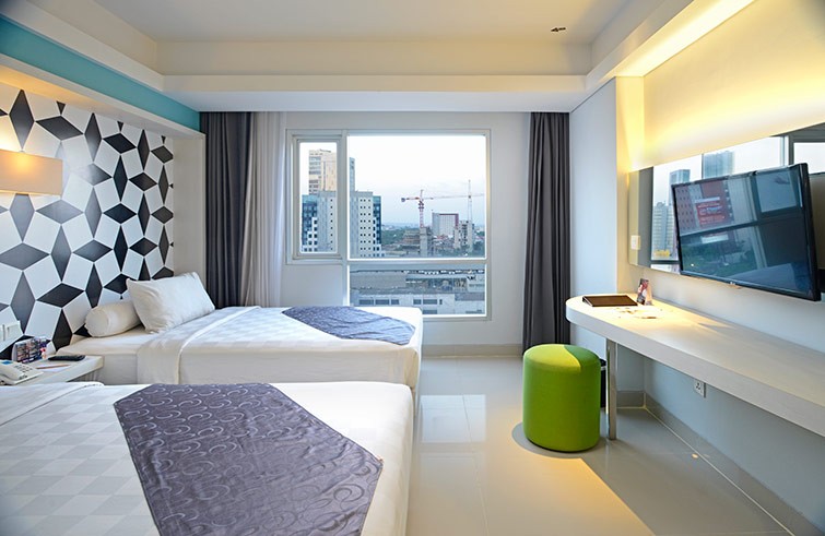 crown-prince-hotel-surabaya